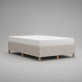 Ensemble lit double rectangulaire 140 x 190 cm avec matelas, cadre en pin massif revêtu de polyester beige et blanc